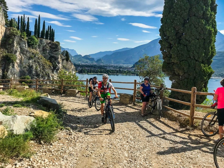 Singlereis Hike en Bike (HBO-WO) in Molveno Italië